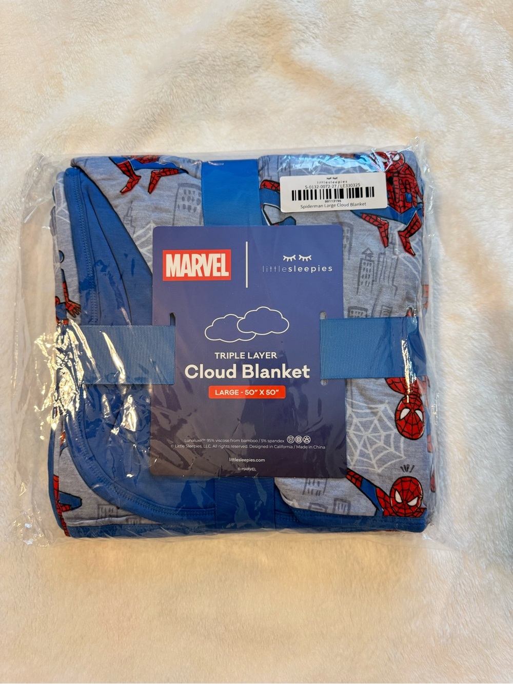 Little Sleepies Blue and Red Marvel Spider-Man Cloud Blanket